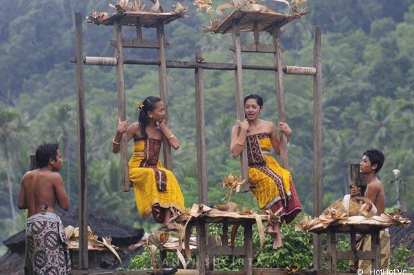 Độc đáo lễ hội Usaba Sambah ở Bali