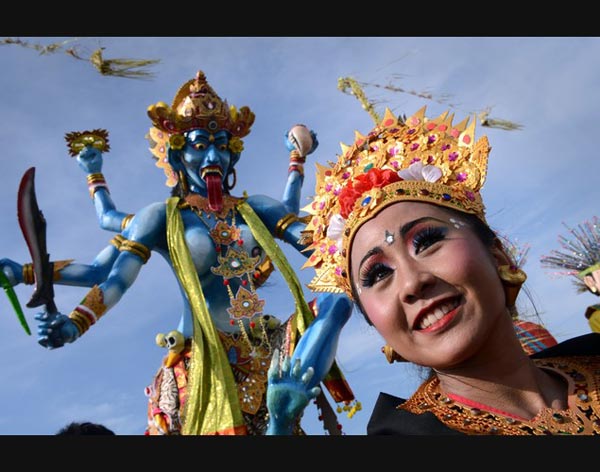 Ngày tết Nyepi không âm thanh ở Indonesia