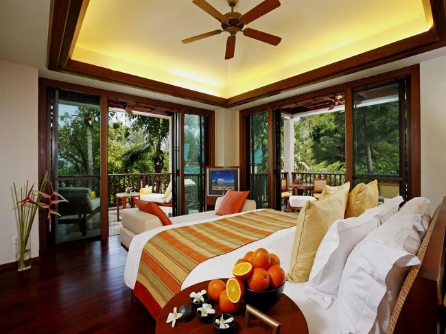 Centara Grand Beach Resort  khách sạn 5 sao cao cấp ở Phuket