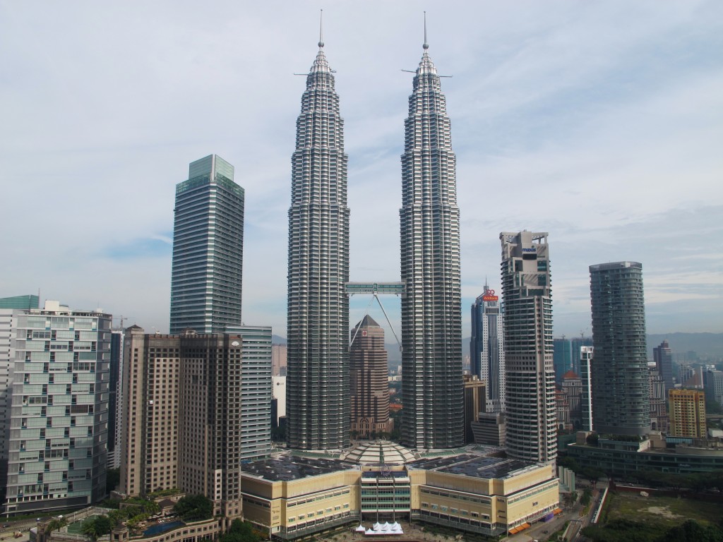 Petronas-Twin-Towers-1