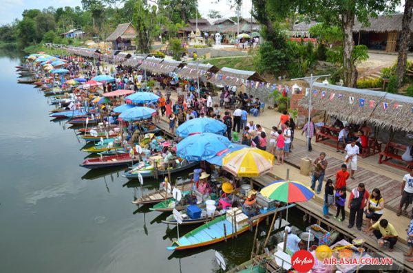 Chợ nổi ở Hat Yai