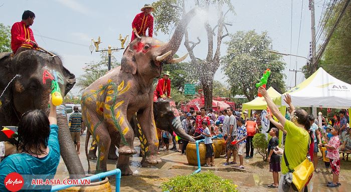 Lễ hội Tết té nước Songkran