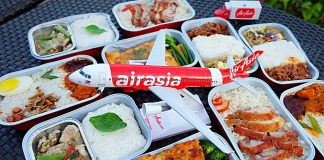 Suất ăn nóng trên máy bay của Air Asia