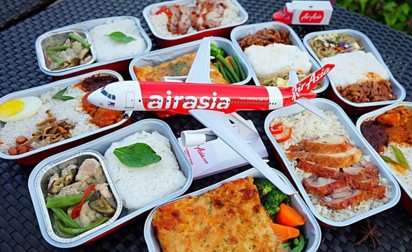 Suất ăn nóng trên máy bay của Air Asia